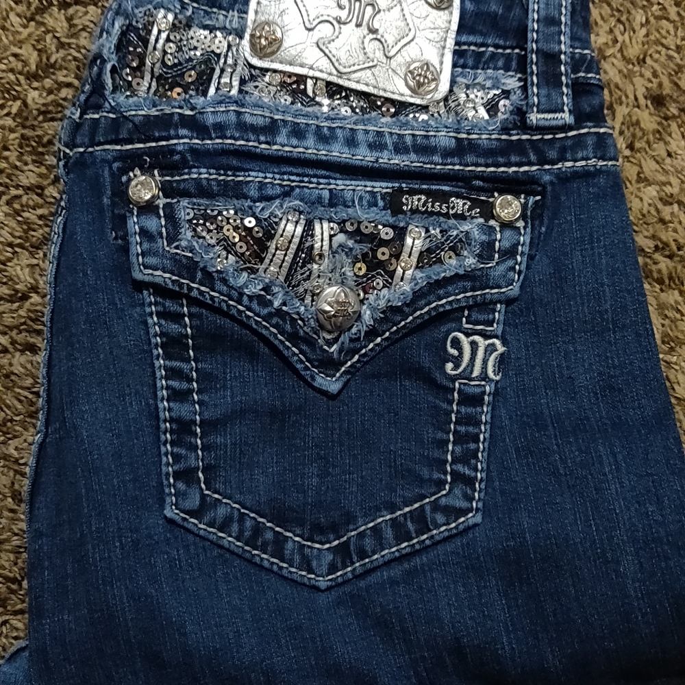 ↘️ Miss Me Bootcut Jeans ↙️